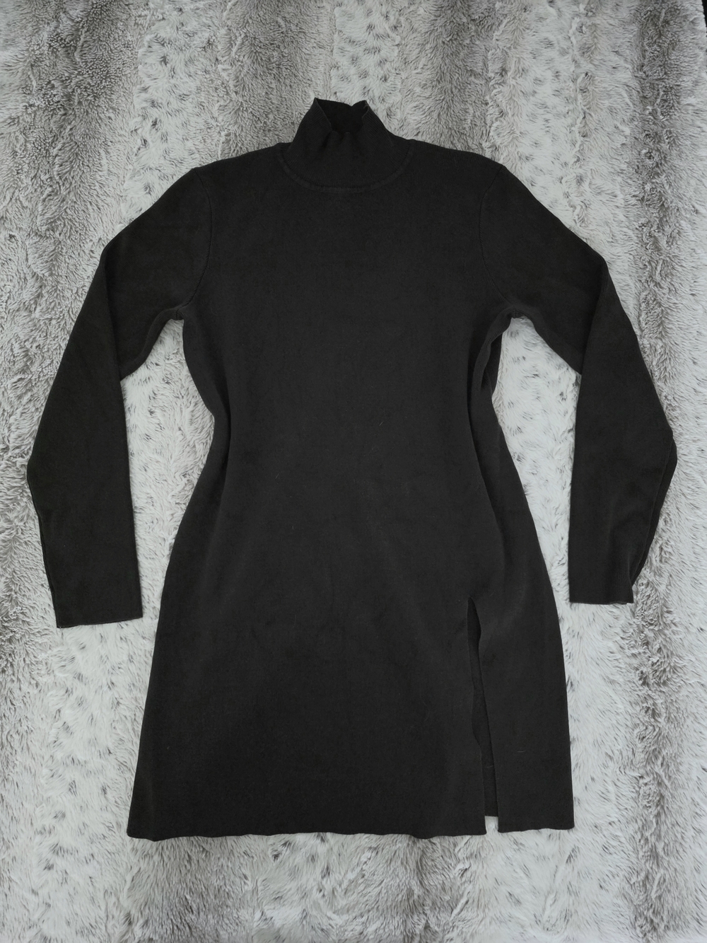 Cable & Gauge -Mock-neck Long Sleeve Fine Knit MEDIUM